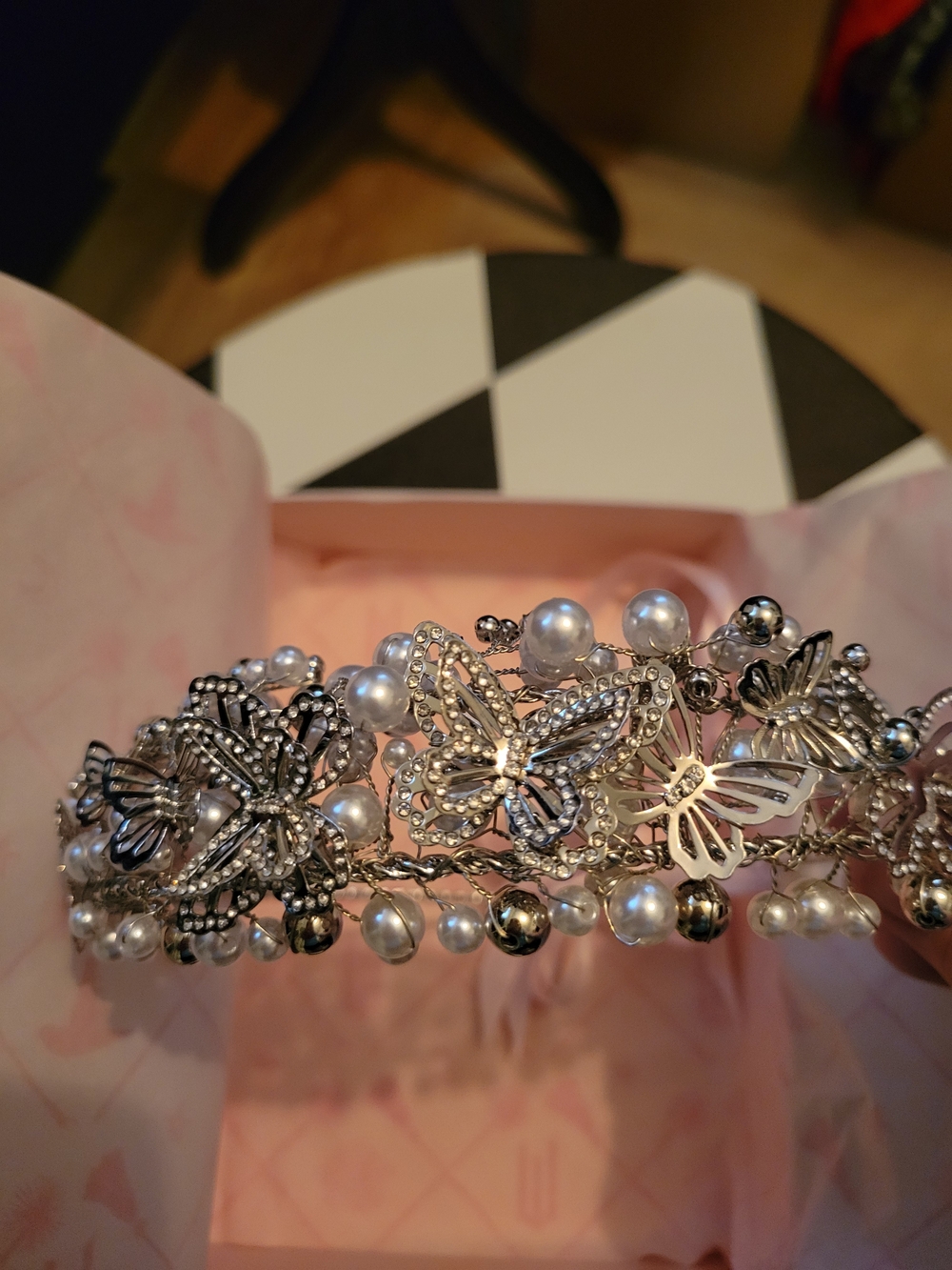 Glindas Silver Butterfly Pearl Headband - Elegant Women's Hair Accessory